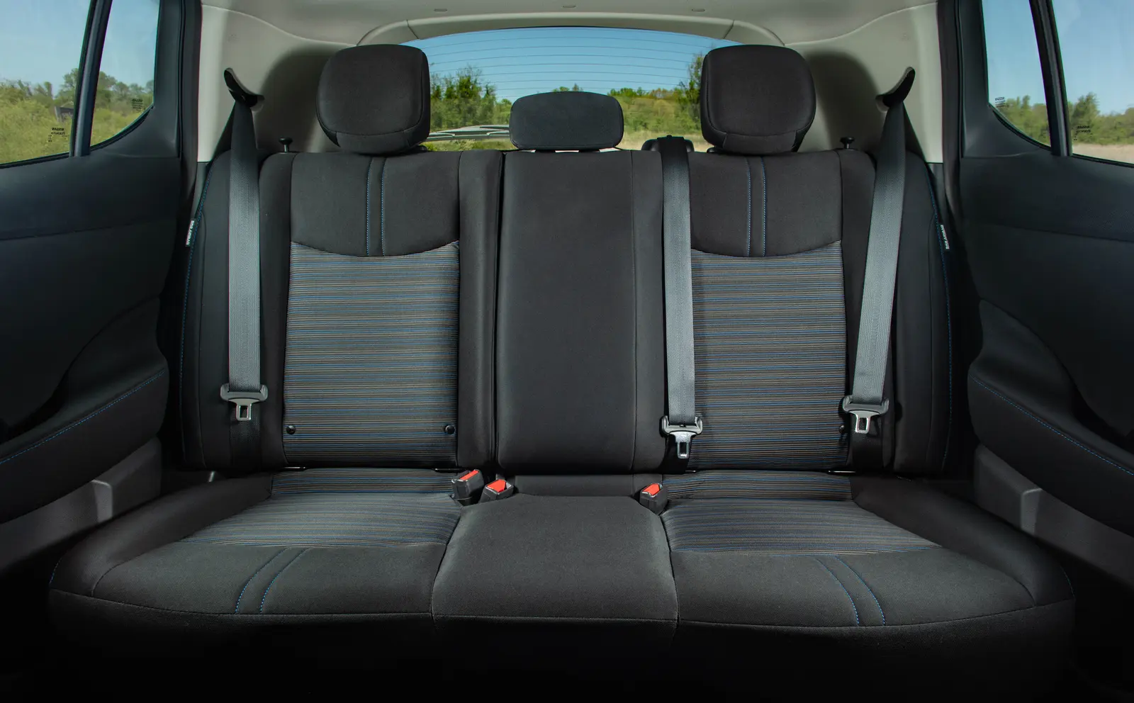 Nissan Leaf 2025 S Interior